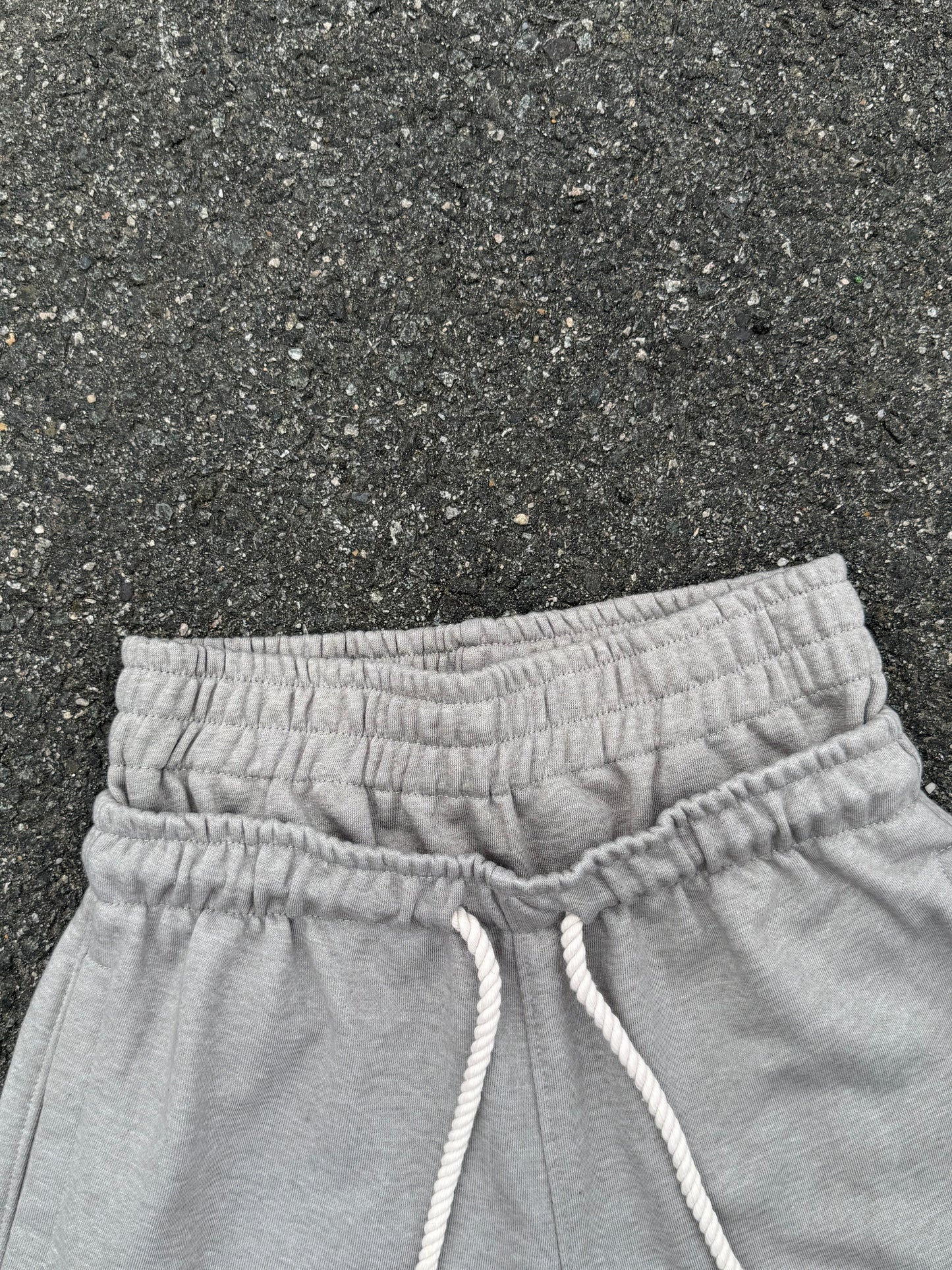 DYV SHORTS - GREY