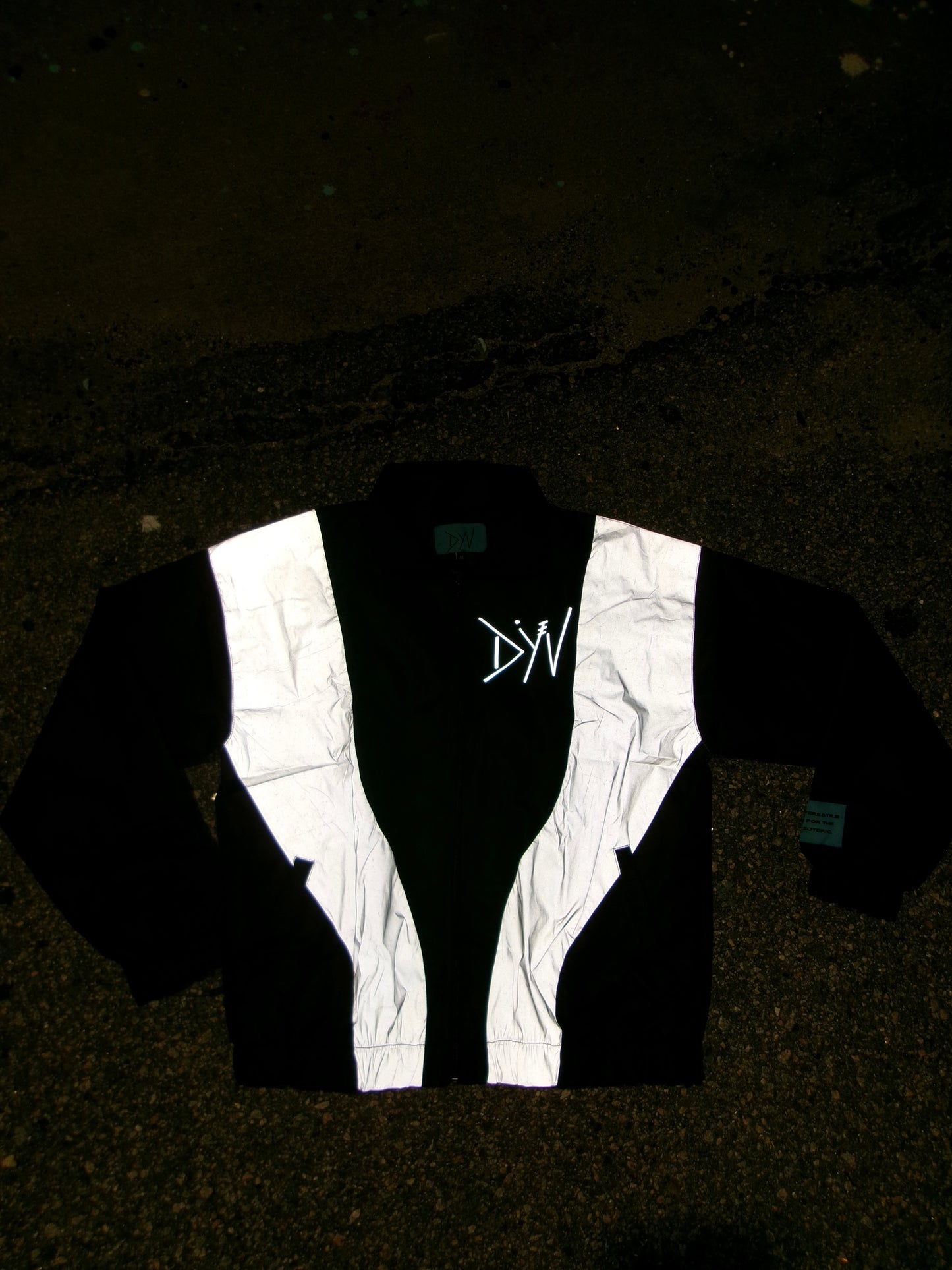 DYV WINDBREAKER -BLACK