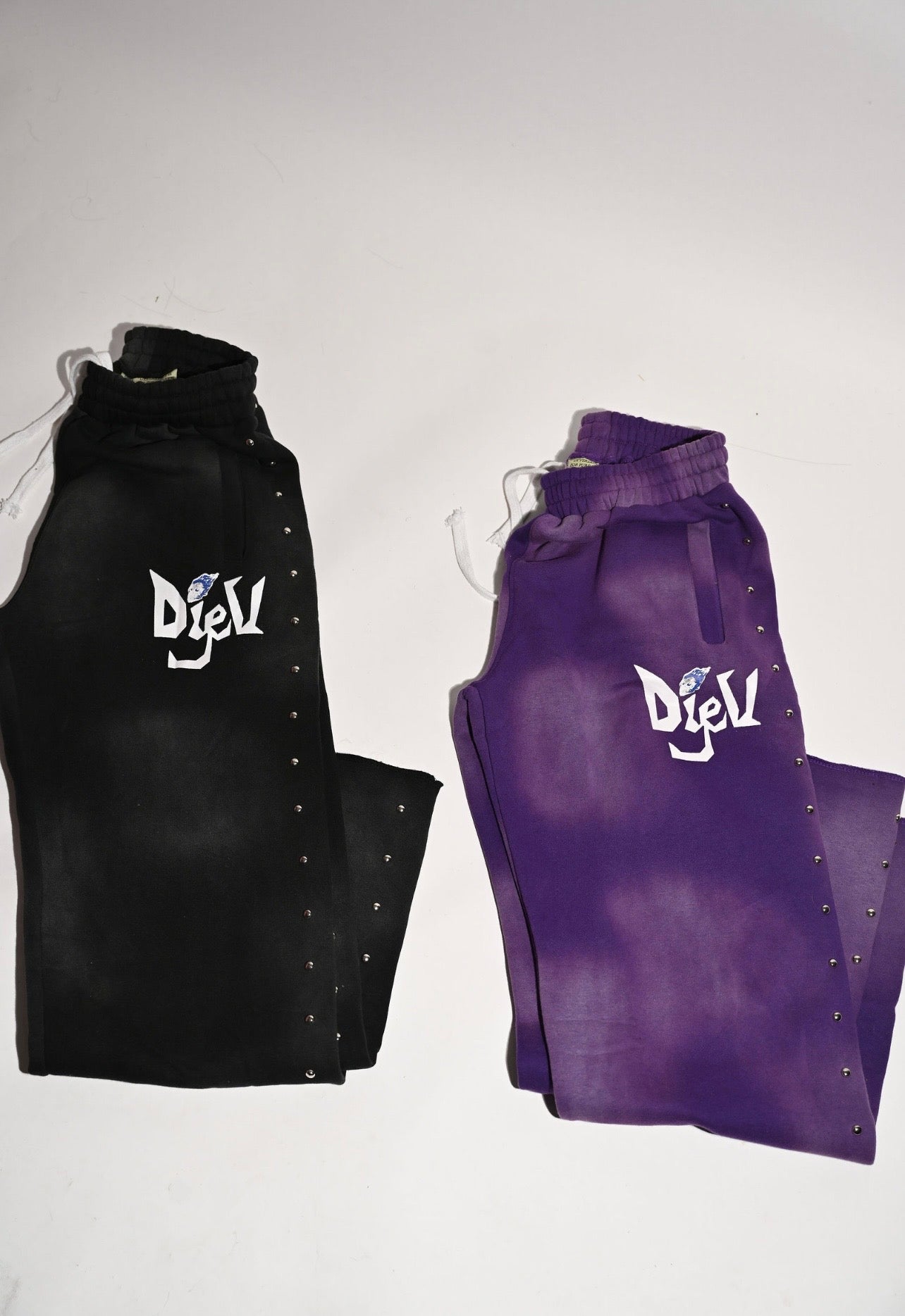 DYV STUD SWEATPANTS - BLACK