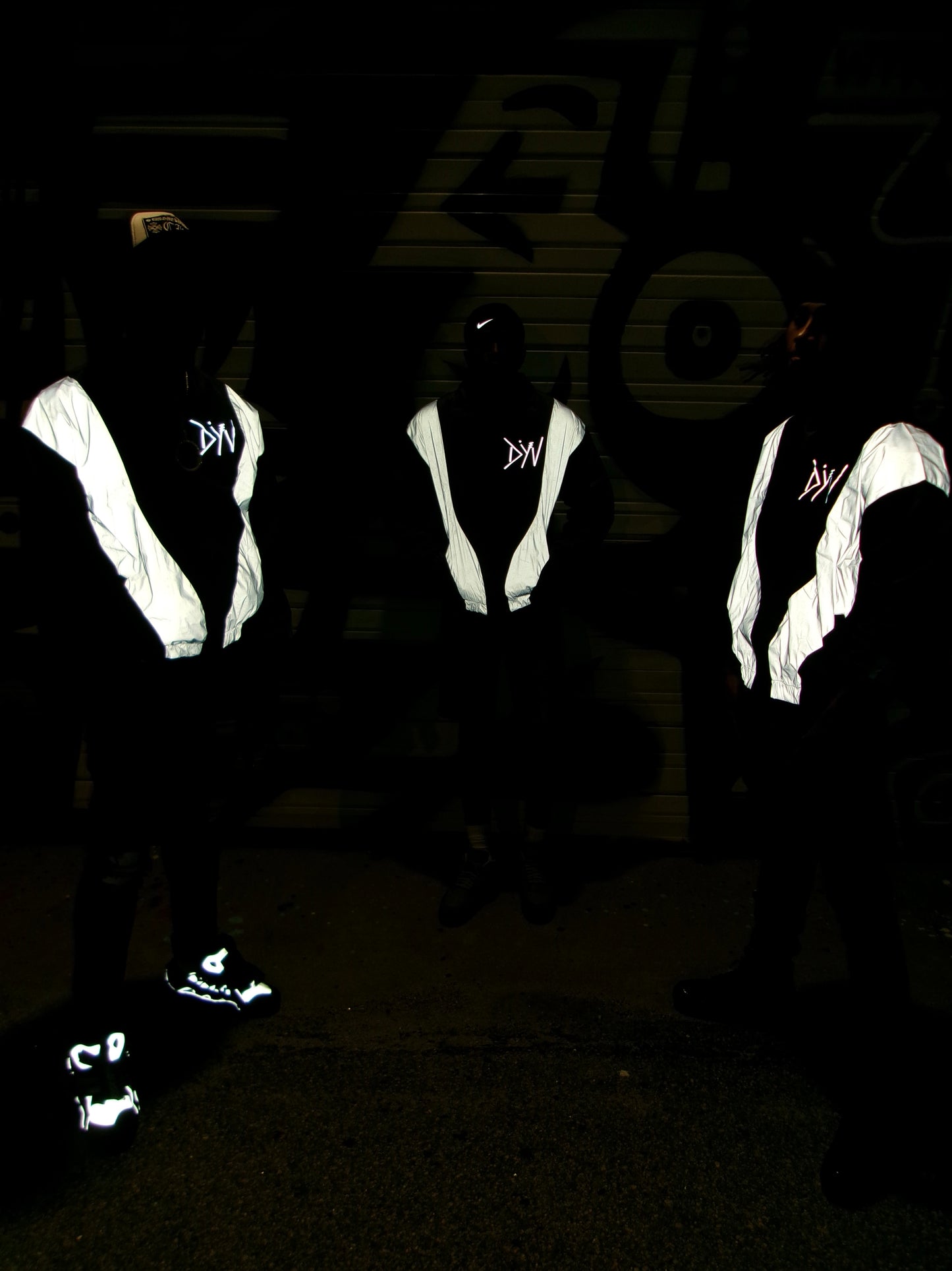 DYV WINDBREAKER -BLACK