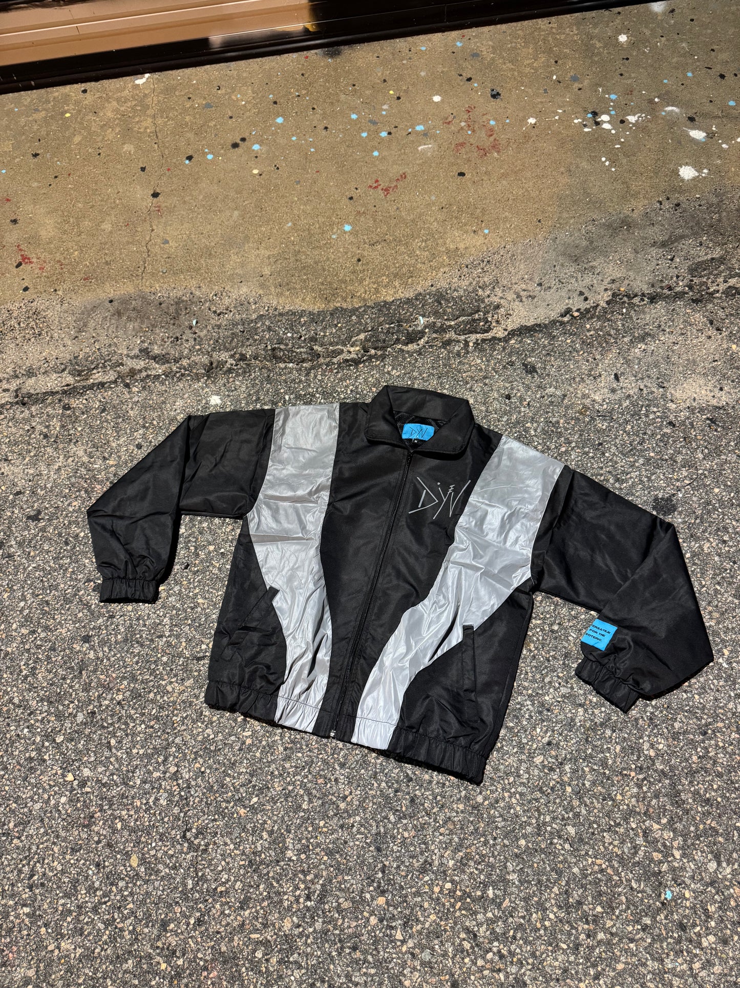 DYV WINDBREAKER -BLACK